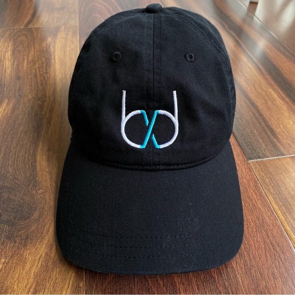 L.L. Bean Accessories - LL Bean 100% Cotton Twill Adjustable Baseball Hat Black With Logo Embroidered